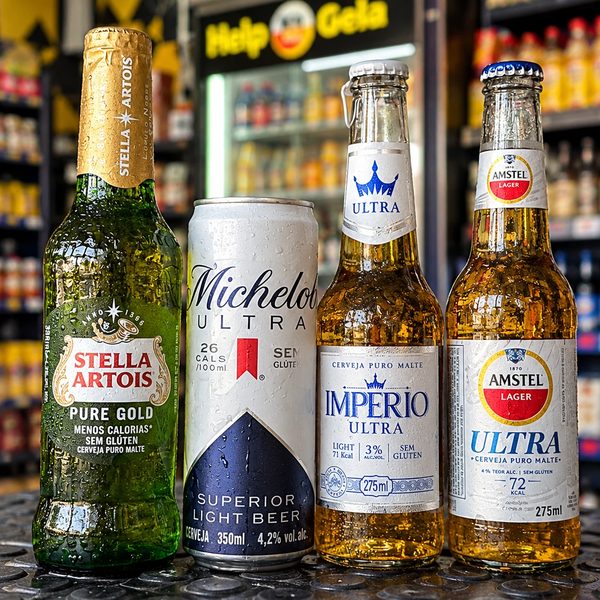 Stella Artois Pure Gold, Michelob Ultra, Império Ultra e Amstel Ultra geladas